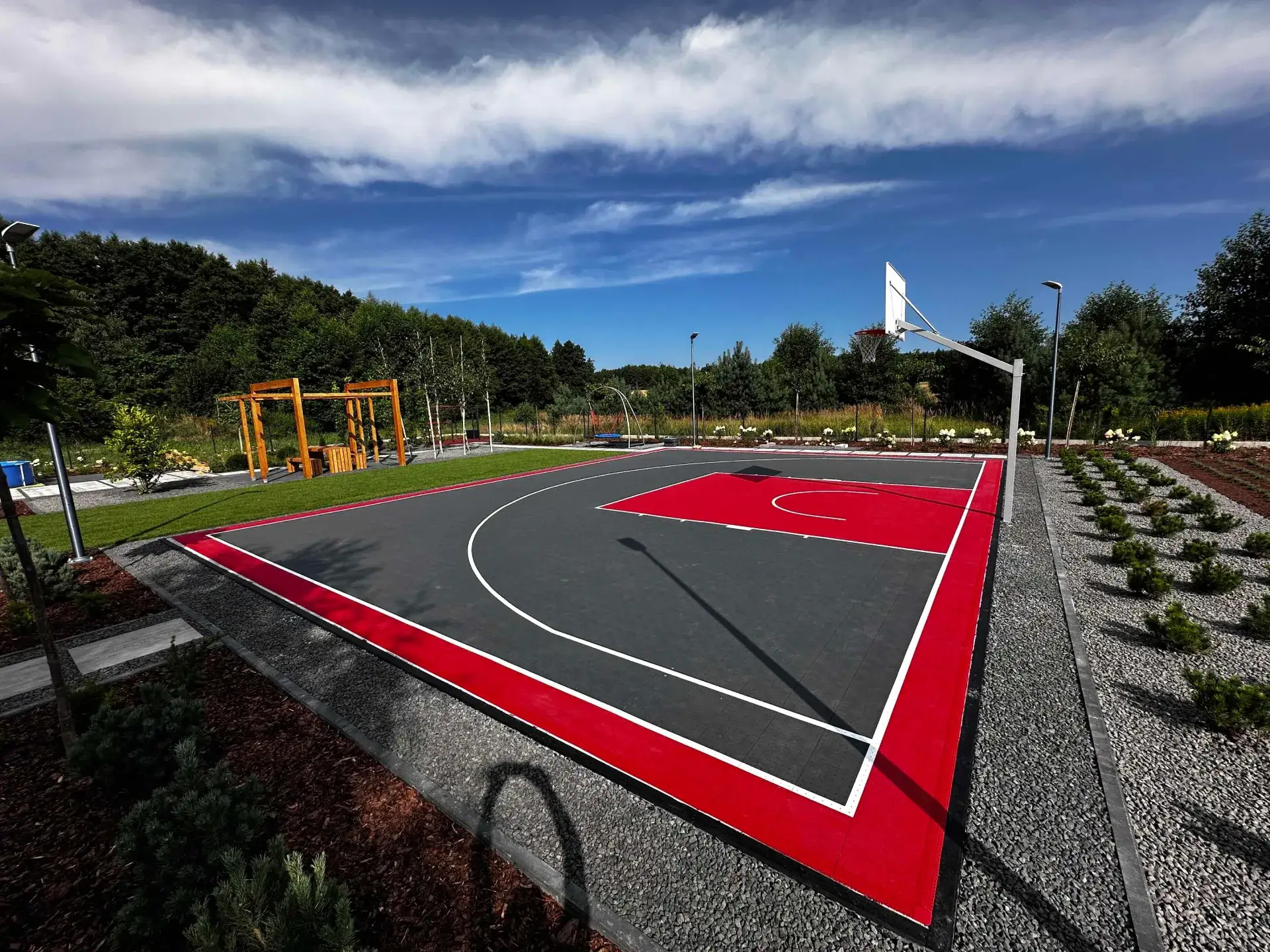 Backyard court in Poznan - 2